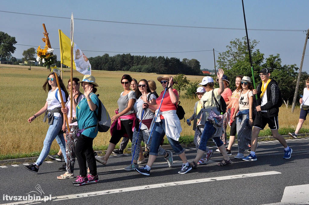 Wyruszyli na pątniczy szlak