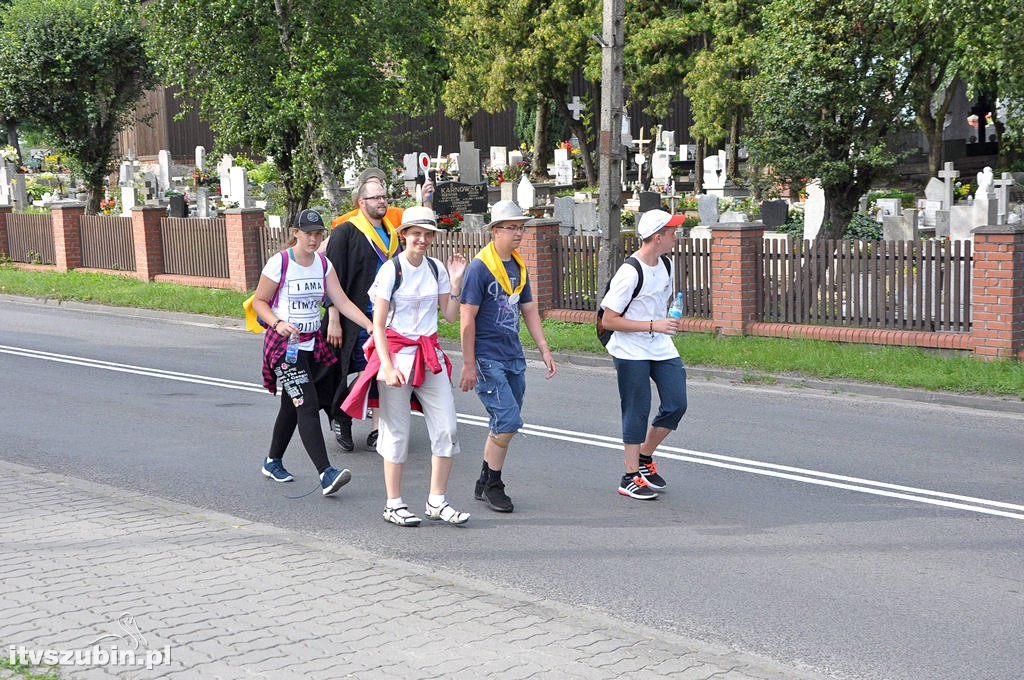 Pielgrzymi z grupy kaszubskiej dotarli do Szubina