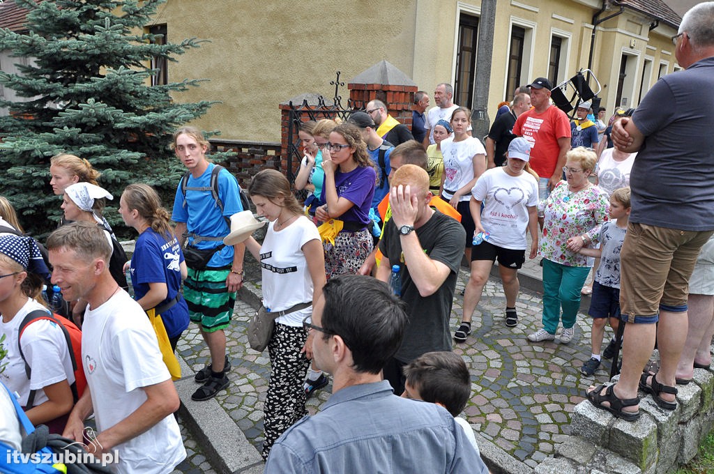 Pielgrzymi z grupy kaszubskiej dotarli do Szubina