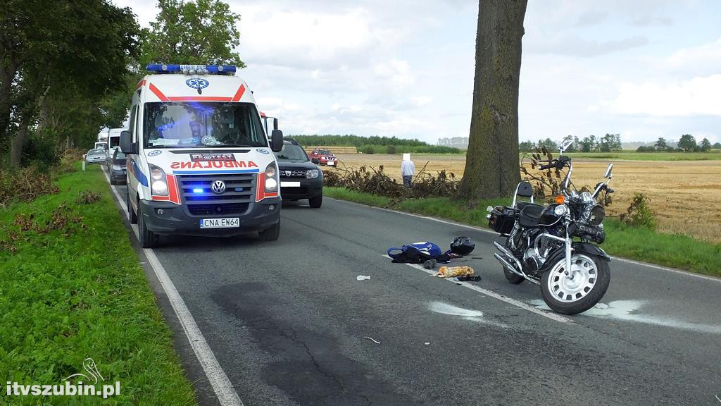 69 letni motocyklista z poważnymi obrażeniami ciała zabrany do szpitala