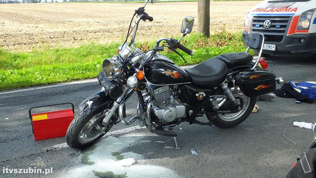 69 letni motocyklista z poważnymi obrażeniami ciała zabrany do szpitala