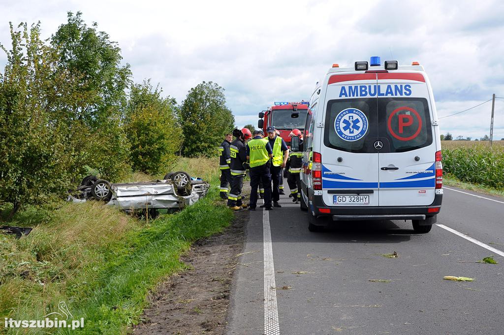 Kolizja dwóch osobówek w Pińsku