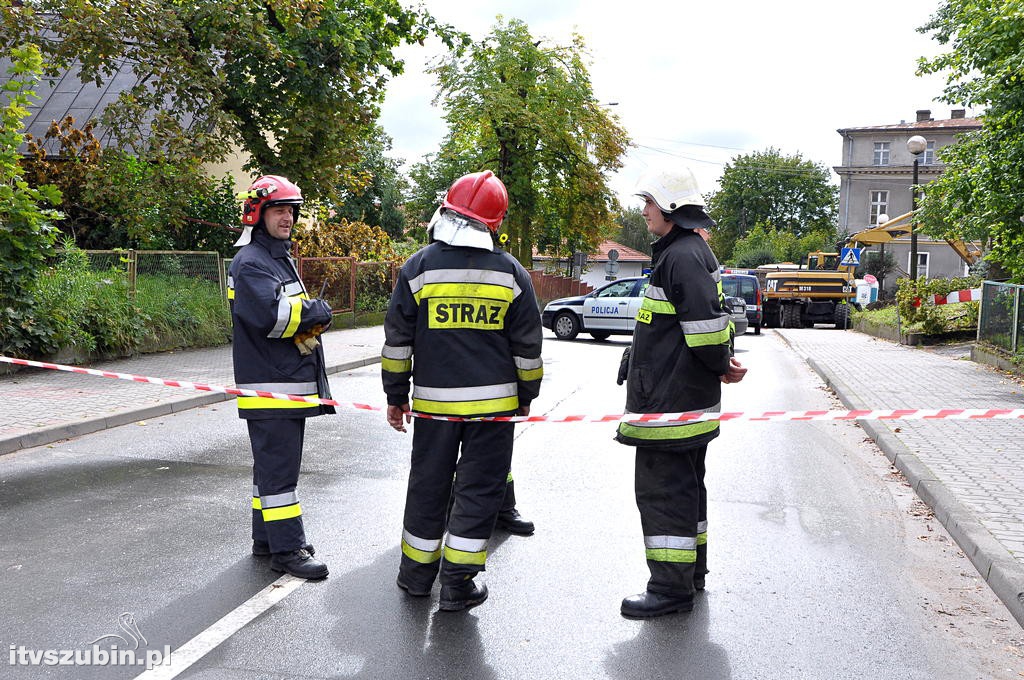 Podczas prac budowlanych przerwano rurociąg gazu ziemnego
