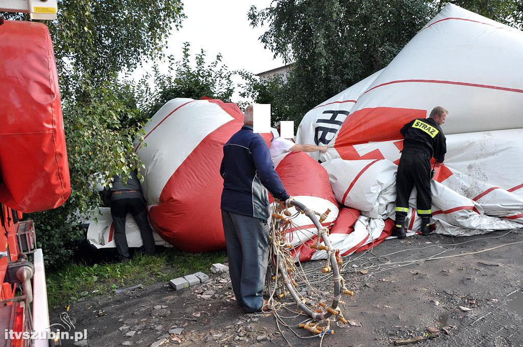 Balon wylądował w ogródki na jednej z posesji w Szubinie