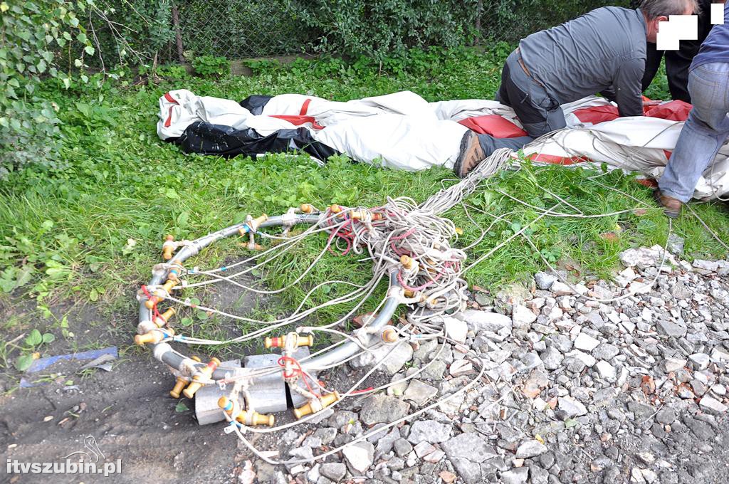 Balon wylądował w ogródki na jednej z posesji w Szubinie