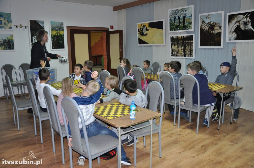 Warcaby i szachy dla dzieci w SDK