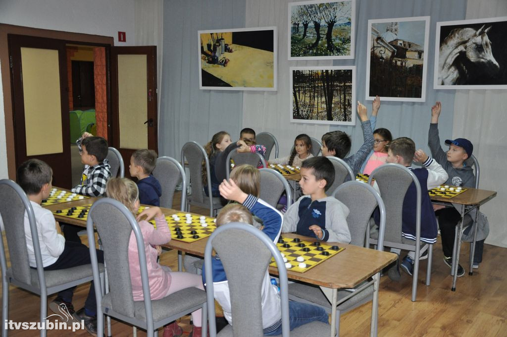 Warcaby i szachy dla dzieci w SDK