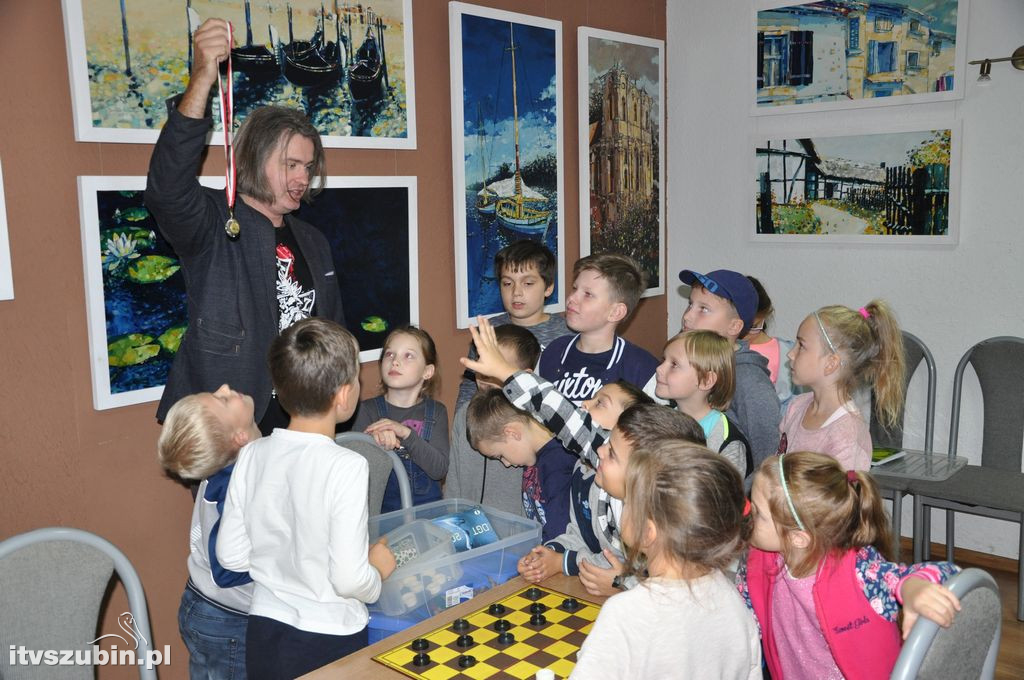 Warcaby i szachy dla dzieci w SDK