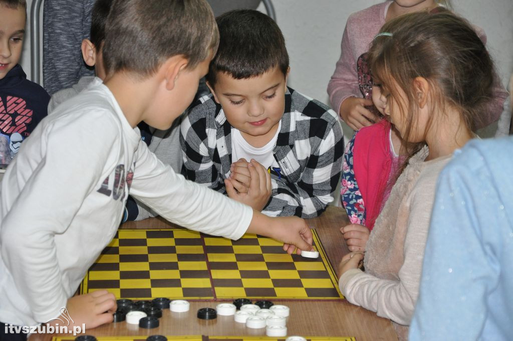 Warcaby i szachy dla dzieci w SDK