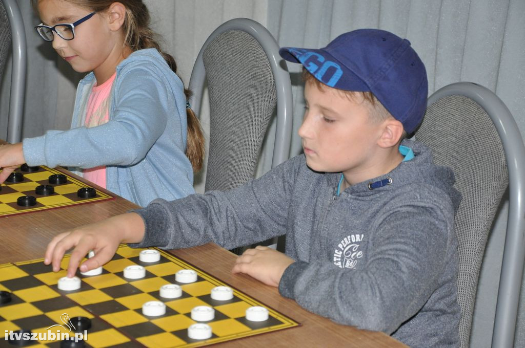 Warcaby i szachy dla dzieci w SDK