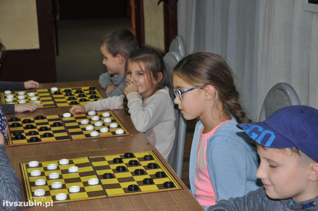 Warcaby i szachy dla dzieci w SDK