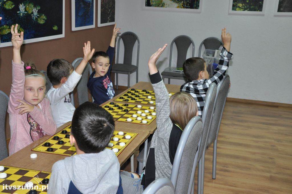 Warcaby i szachy dla dzieci w SDK