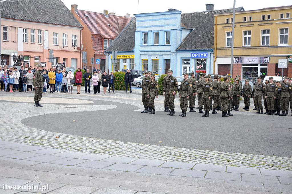 Uroczystość ślubowania i przysięgę uczniów klasy wojskowej I TL