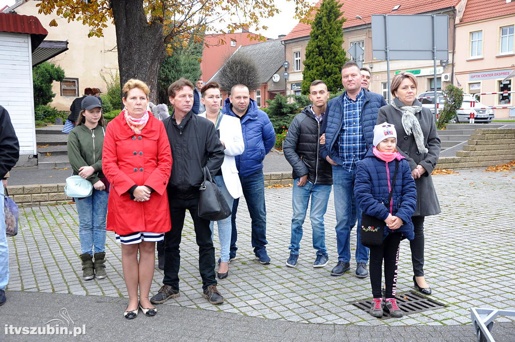 Uroczystość ślubowania i przysięgę uczniów klasy wojskowej I TL