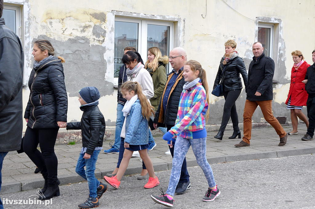 Uroczystość ślubowania i przysięgę uczniów klasy wojskowej I TL