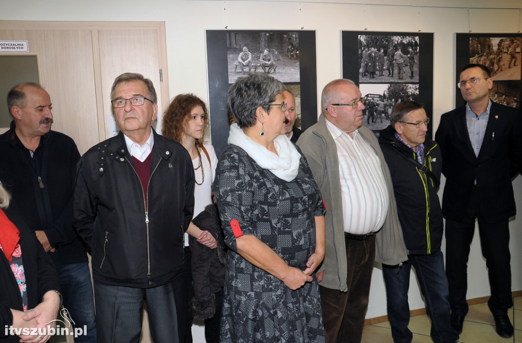 Wystawa Fotograficzna OFLAG 64 obraz z życia jeńców amerykańskich