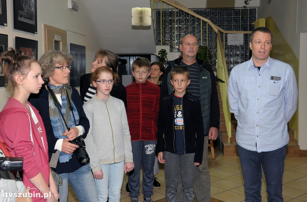 Wystawa Fotograficzna OFLAG 64 obraz z życia jeńców amerykańskich