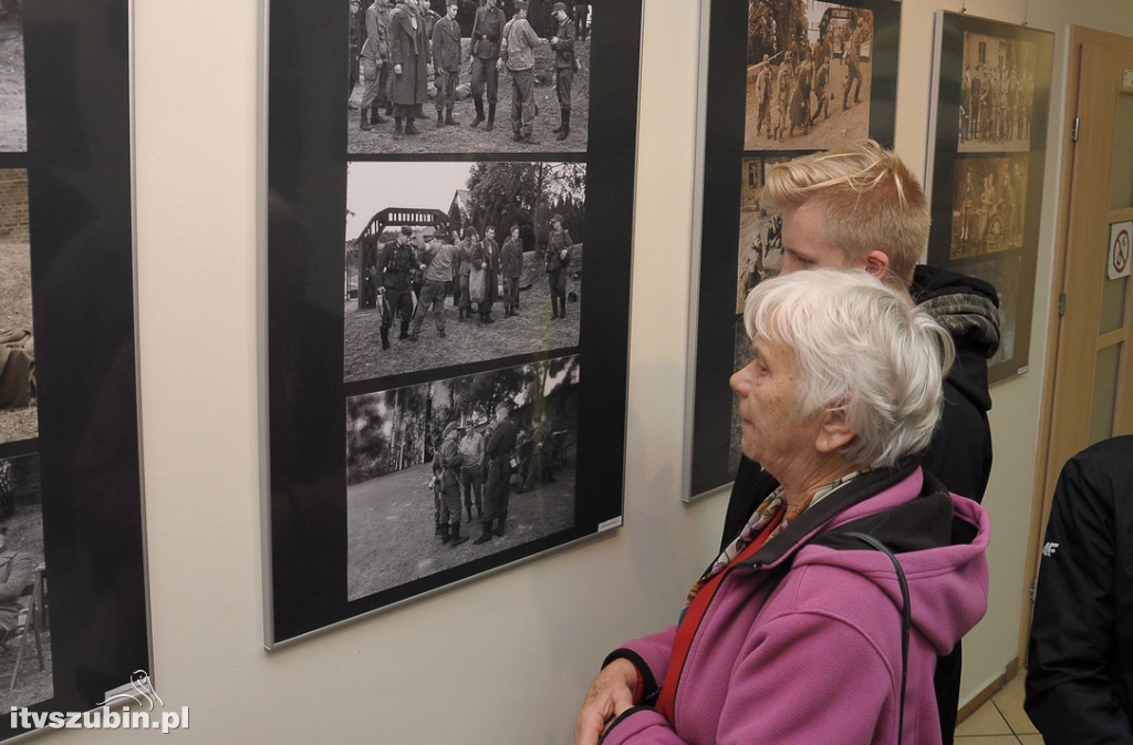 Wystawa Fotograficzna OFLAG 64 obraz z życia jeńców amerykańskich