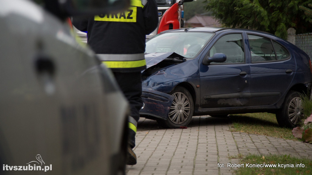 Zderzenie osobówek w Gromadnie