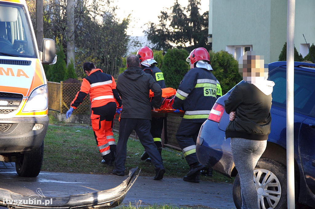 Kolizja przyczyną potrącenia dwóch pieszych