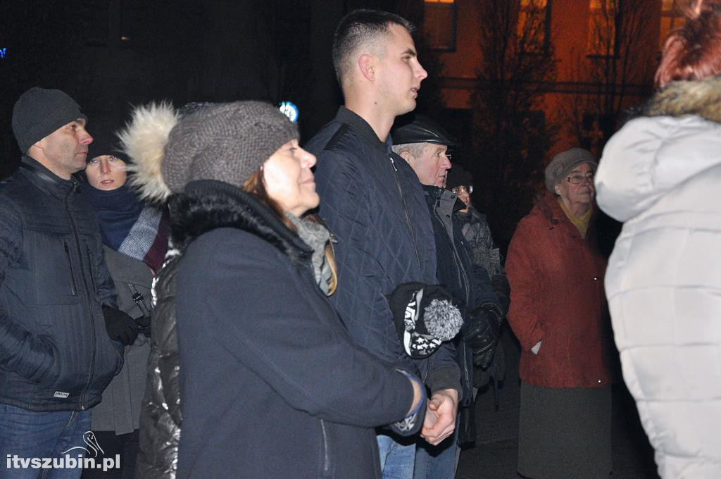 Wspólne szubińskie Śpiewanie Pieśni Patriotycznych