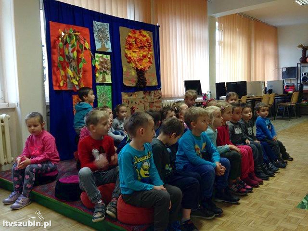 Najmłodsi z Kowalewa z wizytą w bibliotece, pizzerii i domu kultury