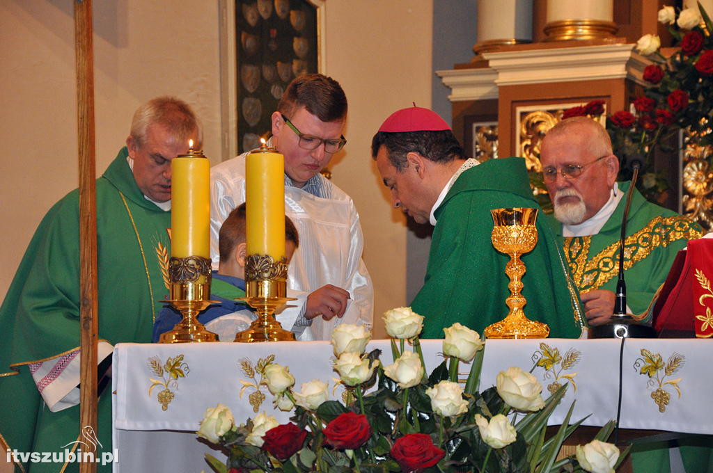Wizyta bp. Carlosa w Szubinie