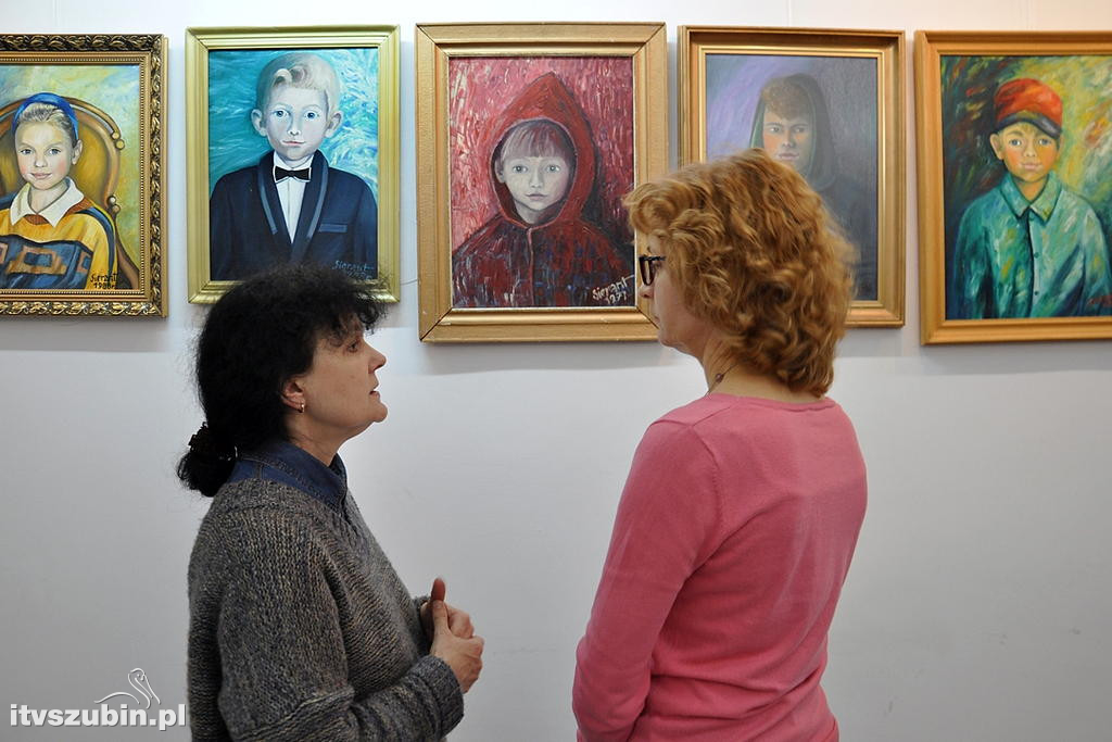 Dziecięce portrety w szubińskiej Galerii Plama's
