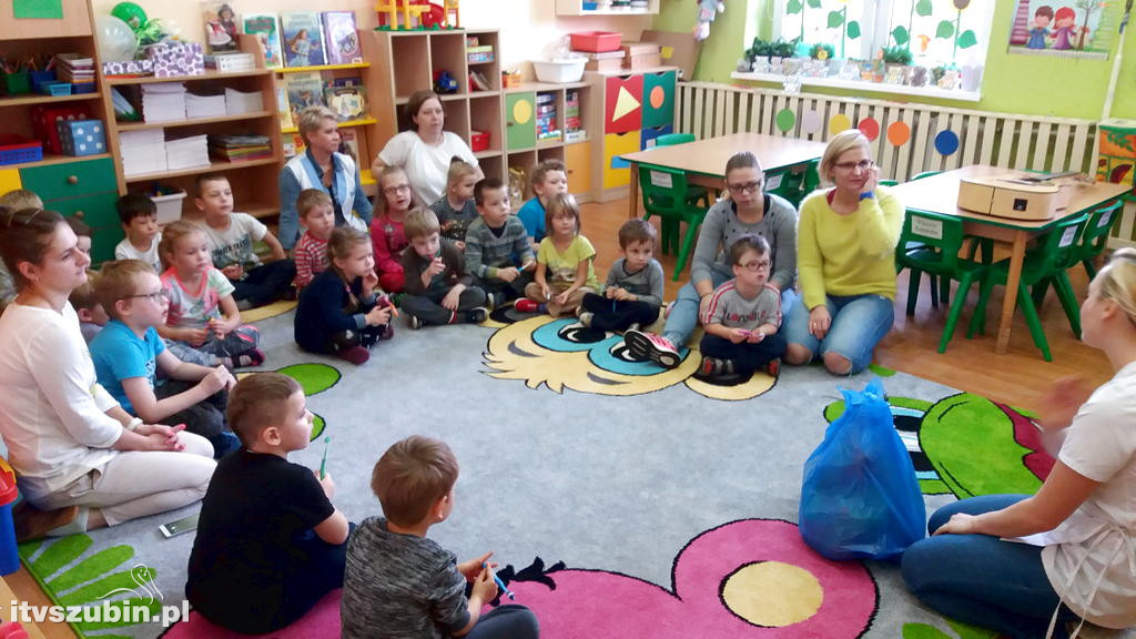 Spotkanie przedszkolaków z higienistkami stomatologicznymi