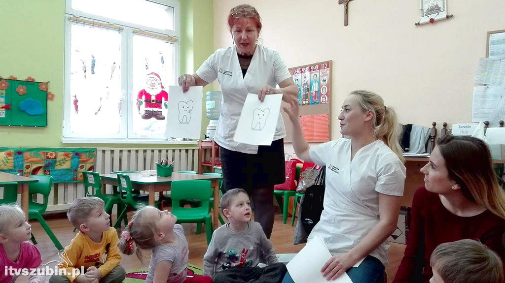 Spotkanie przedszkolaków z higienistkami stomatologicznymi
