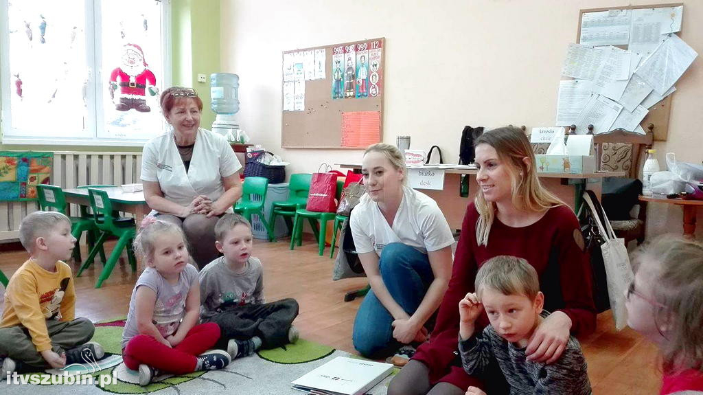 Spotkanie przedszkolaków z higienistkami stomatologicznymi