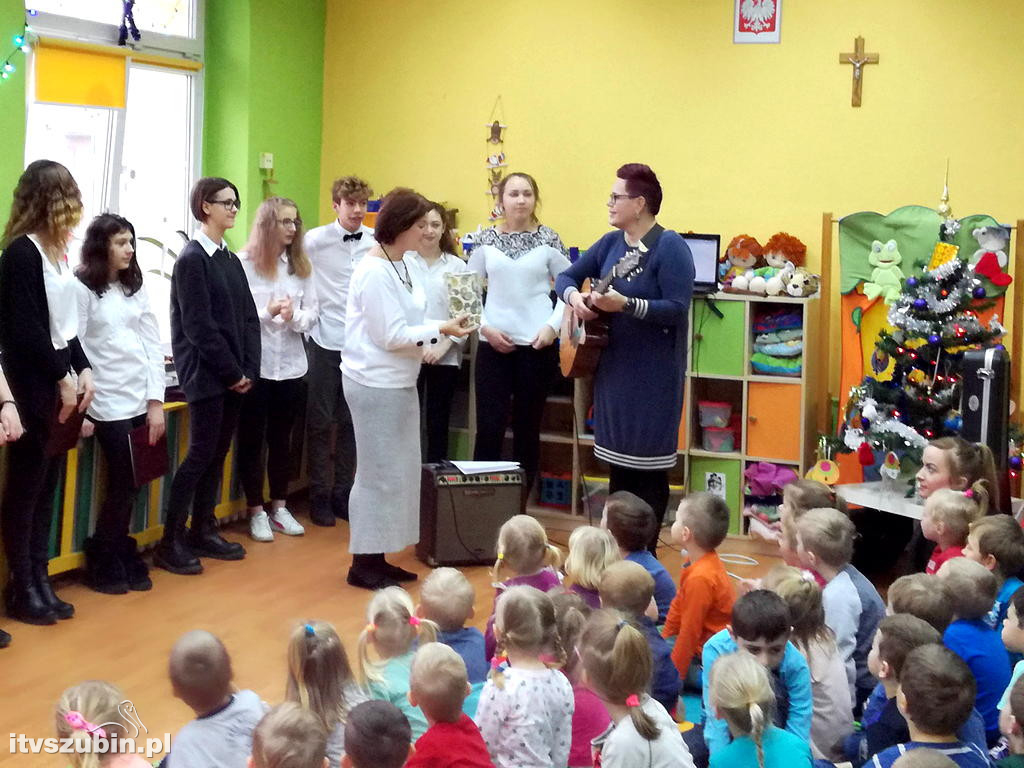 Koncert świąteczny w PS 3 Szubin