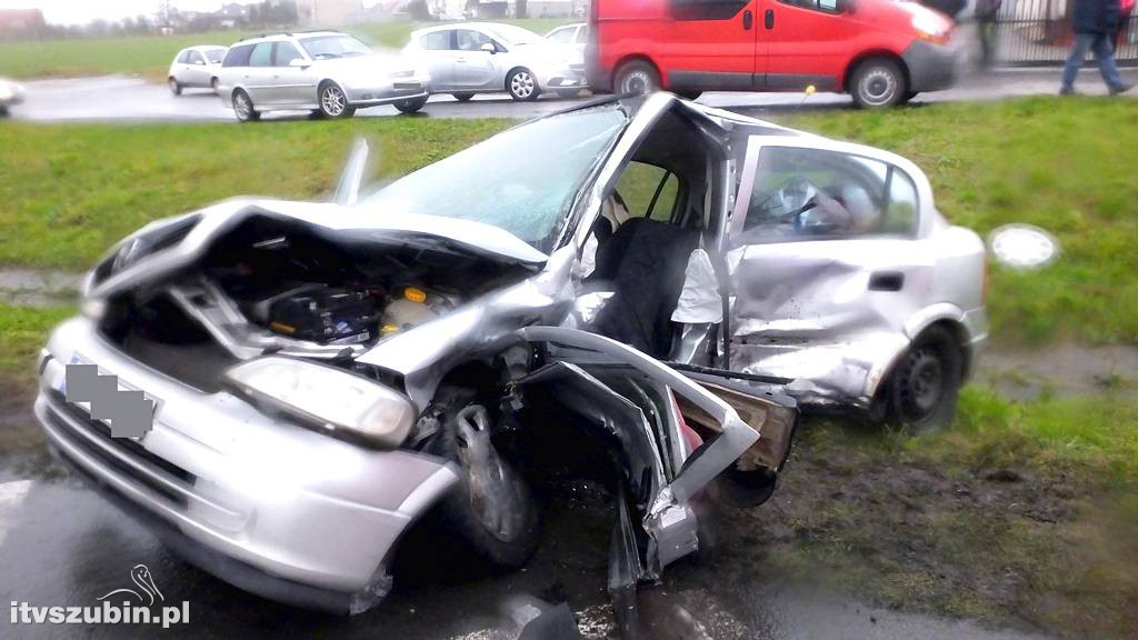 Wypadek w Nakle, skrzyżowanie Nowej z DK10