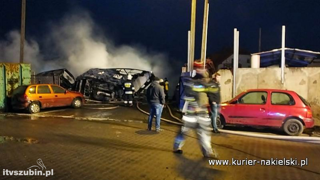Pożar na terenie autozłomu