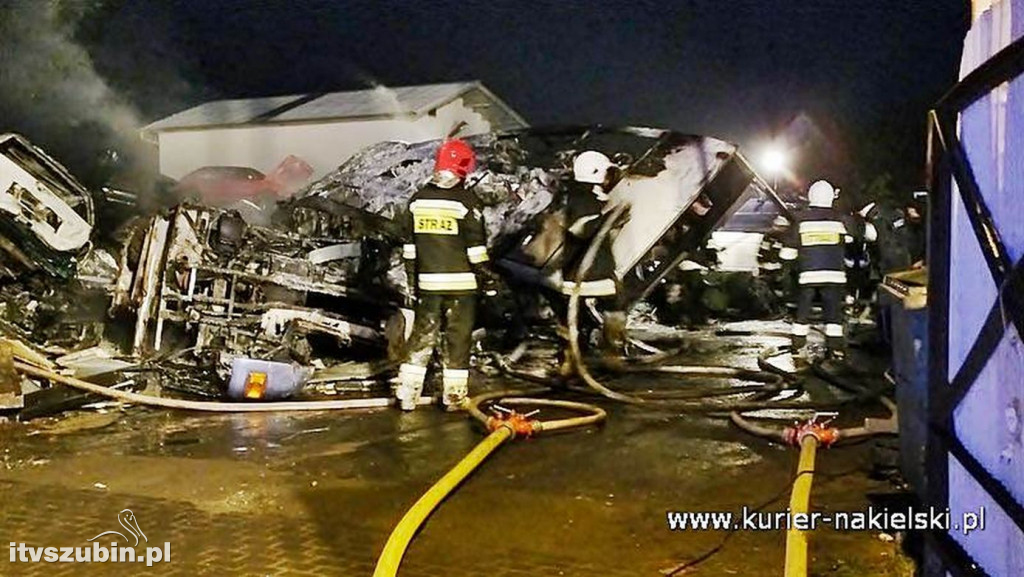 Pożar na terenie autozłomu