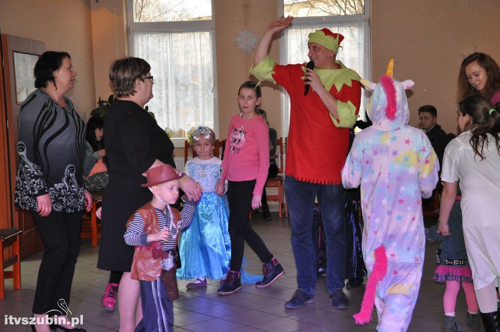 Bal karnawałowy dla dzieci w świetlicy w Królikowie