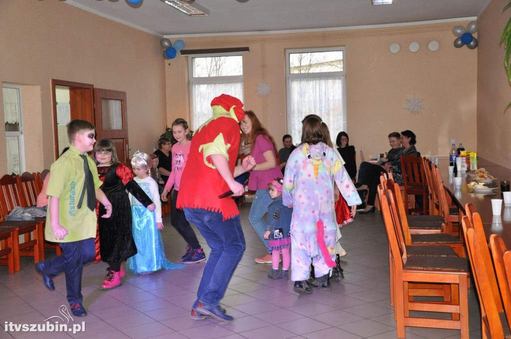 Bal karnawałowy dla dzieci w świetlicy w Królikowie