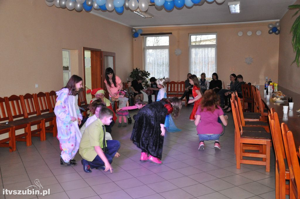 Bal karnawałowy dla dzieci w świetlicy w Królikowie