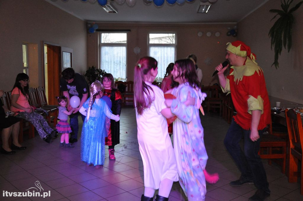 Bal karnawałowy dla dzieci w świetlicy w Królikowie