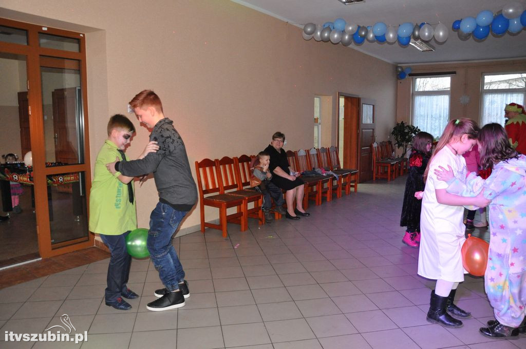 Bal karnawałowy dla dzieci w świetlicy w Królikowie