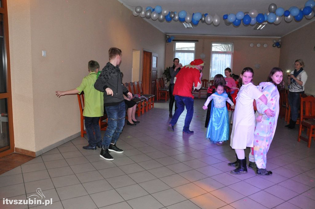 Bal karnawałowy dla dzieci w świetlicy w Królikowie