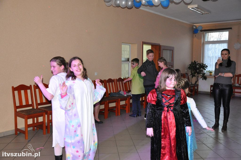 Bal karnawałowy dla dzieci w świetlicy w Królikowie