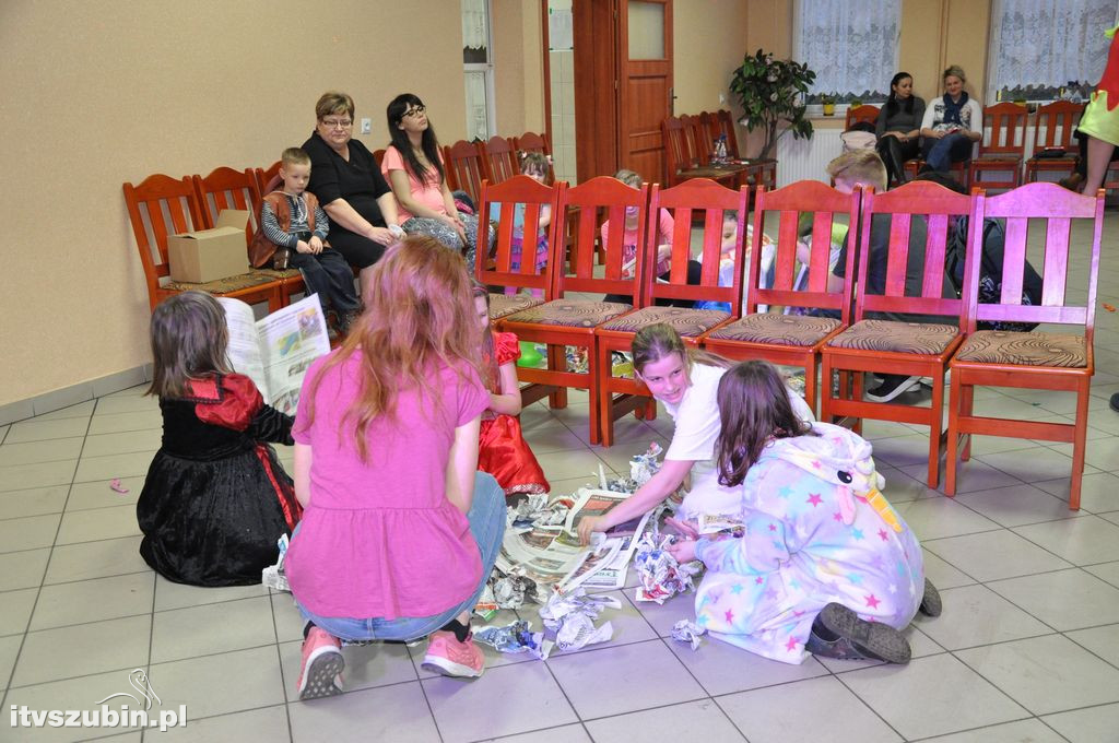 Bal karnawałowy dla dzieci w świetlicy w Królikowie