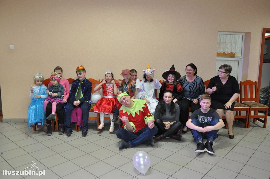Bal karnawałowy dla dzieci w świetlicy w Królikowie