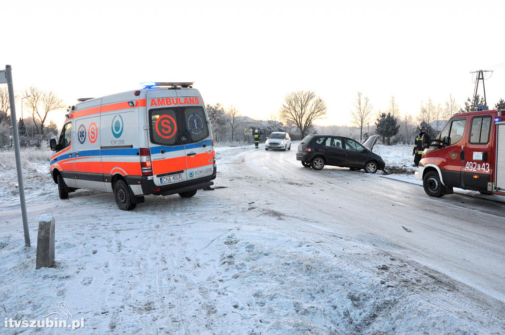 Kolizja trzech pojazdów w Rynarzewie