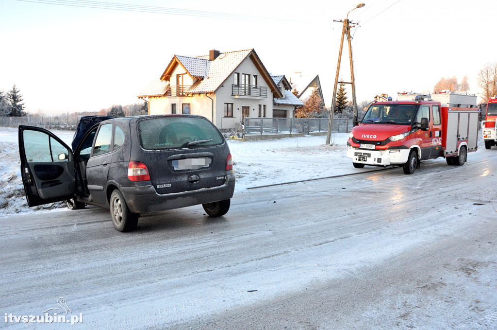 Kolizja trzech pojazdów w Rynarzewie