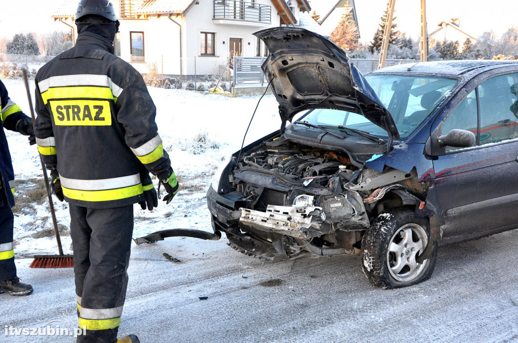 Kolizja trzech pojazdów w Rynarzewie
