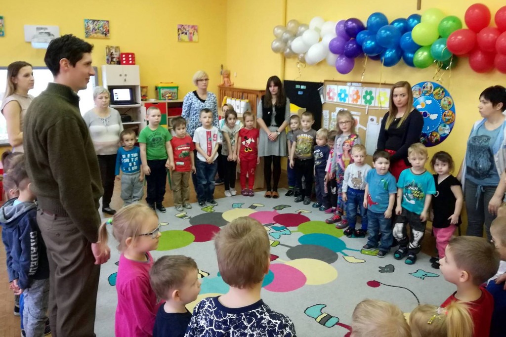 Spotkanie przedszkolaków z leśniczym