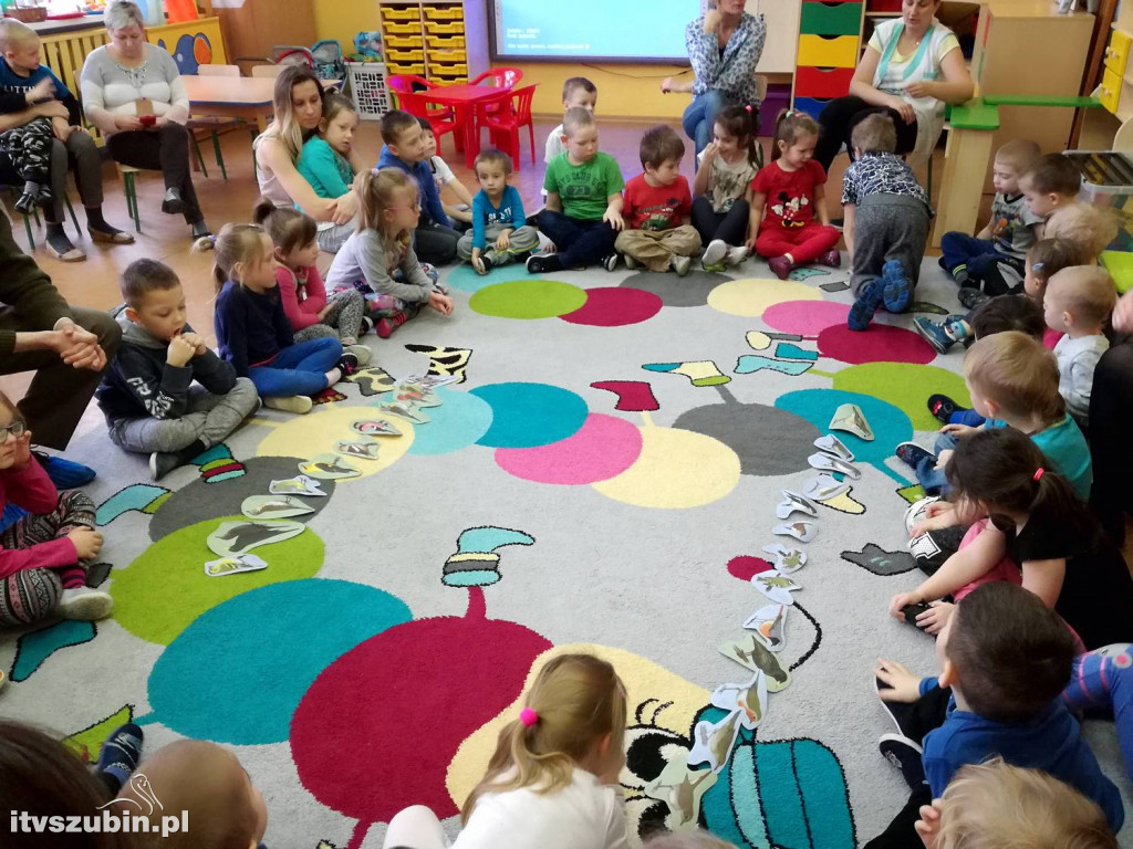 Spotkanie przedszkolaków z leśniczym