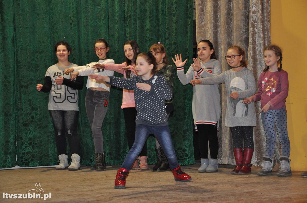Warsztatów teatralnych z Dawidem Kartaszewiczem